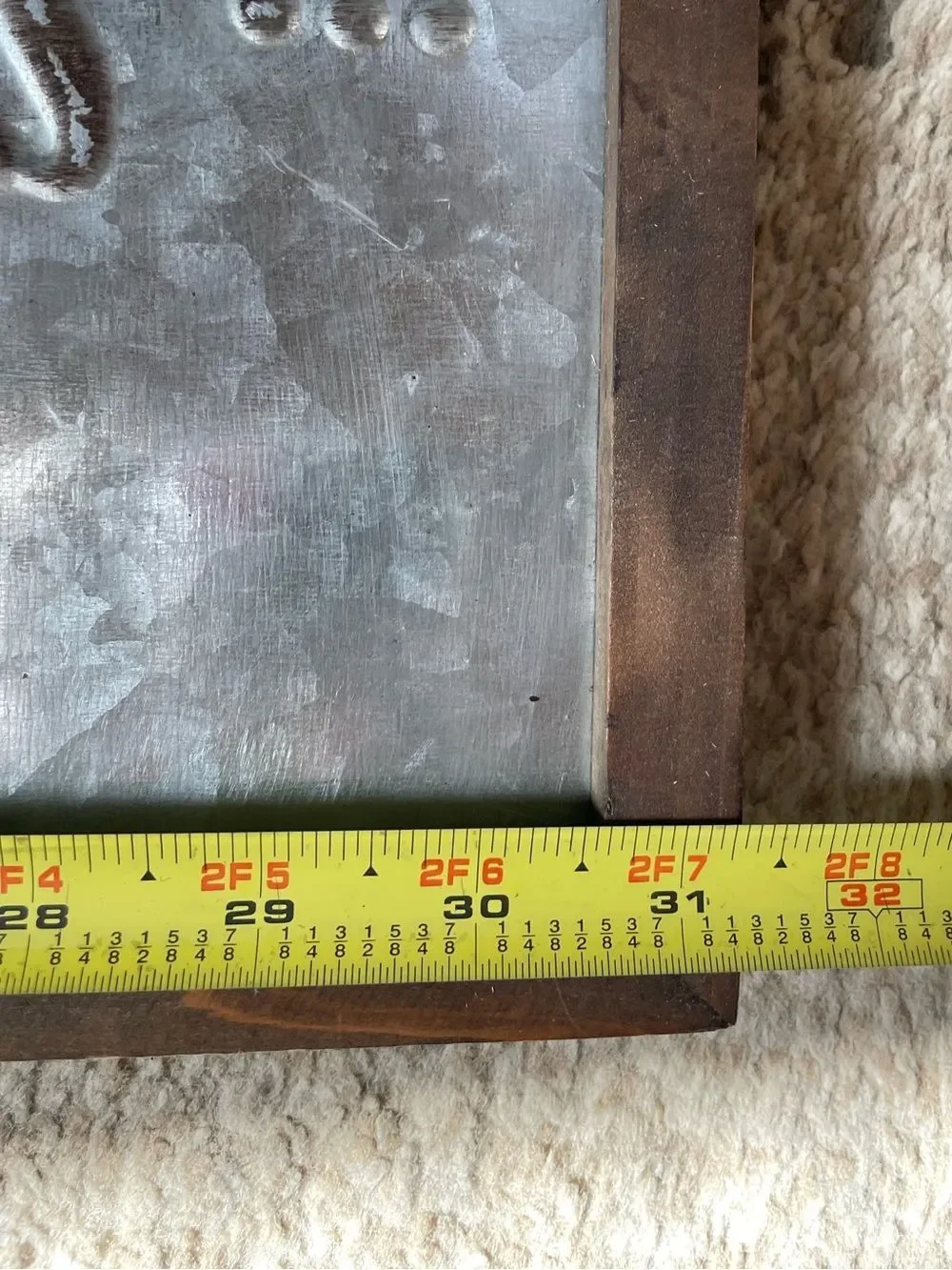 Element wall mounted